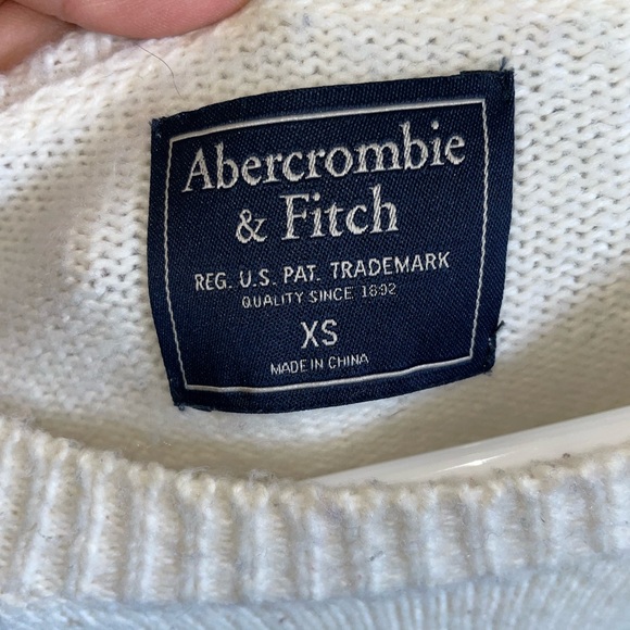 Abercrombie & Fitch Sweater - Picture 3 of 3